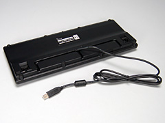 画像集#008のサムネイル/“Cherry茶軸”採用の赤い限定版,DHARMAPOINT製キーボード「DRTCKB102UBRT」テストレポート