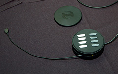 画像集#007のサムネイル/「SideWinder X8 Mouse」詳報。穴のないスペックは,ゲーマー向けワイヤレスマウスの概念を変えるか?