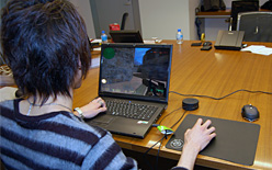 画像集#022のサムネイル/KeNNy,uNleashed & fumio×Microsoft。「SideWinder X8はゲームで使えるのか」座談会レポート