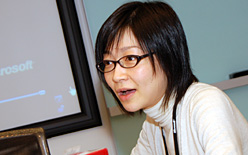 画像集#032のサムネイル/KeNNy,uNleashed & fumio×Microsoft。「SideWinder X8はゲームで使えるのか」座談会レポート