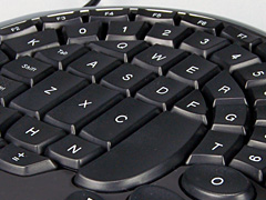 画像集#008のサムネイル/ゲーマー向け左手用キーボード「Wolfking Warrior」のレビューを掲載