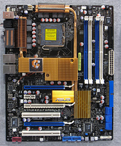 画像ギャラリー No.012のサムネイル画像 / マザーボード以外にも広がる,ASUSTeKのゲーマー向けブランド「R.O.G」