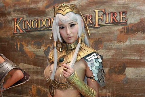 ꡼ No.011 | G-Star 2010ľץ쥤ࡼӡɲá쵳饢RTSͻ礷PCǡKingdom Under Fire IIפκǿBLUESIDECEOˤ줳ʹƤ