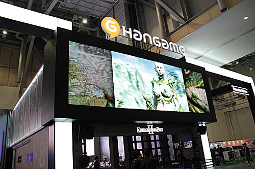 ���������꡼ No.001�Υ���ͥ������ / ��G-Star 2011�ϡ�Kingdom Under Fire II�פΥץ쥤��ݡ��Ȥ�Ǻܡ����о�Ȥʤ붯�Ϥʥܥ����廊��ץ쥤���֥��Ǥ�Ÿ�������ϡ����㤷��������