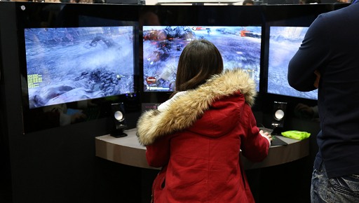 画像ギャラリー No.010のサムネイル画像 / PS4版も発売される次世代MMO「Kingdom Under Fire II」のCEOインタビューを掲載。最大1万体ものキャラクターを処理する“BLUESIDE ENGINE”の実力を見よ