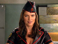 画像集#005のサムネイル/やたらパワーアップして帰ってきた「C&C:Red Alert 3」のレビューを掲載