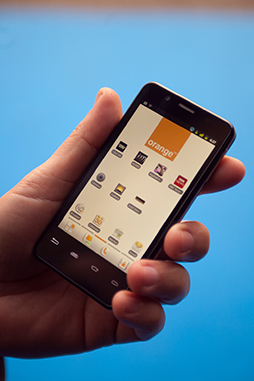 画像ギャラリー No.003のサムネイル画像 / Intel,スマートフォン向けデュアルCPUコアSoC「Atom Z2580」を発表
