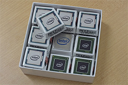 画像ギャラリー No.008のサムネイル画像 / 2倍のCPU性能と3倍のグラフィックス性能を持つ「Bay Trail」でタブレットに切り込む。Intel,2013〜2014年の新プロセッサについて説明