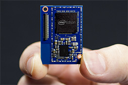 Intel，組み込み機器用超小型コンピュータ「Edison」を正式発表