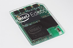 画像集#003のサムネイル/Intel,組み込み機器用超小型コンピュータ「Edison」を正式発表。SilvermontアーキテクチャのAtomをCPUコアに採用
