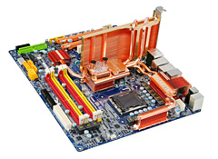 画像集#002のサムネイル/GIGABYTE,ゲーマー&OCer向けP45マザーボードを発売