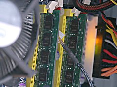 画像集#032のサムネイル/GIGABYTEのゲーマー&OCer向けマザーボード「GA-EP45-EXTREME」は,どこまでゲームに向くか?