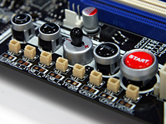 ������#003�Υ���ͥ���/ASUS��3-way SLI�б��Υ����ޡ�����Intel X58�ޥ����ܡ��ɡ�Rampage II Extreme��ȯɽ