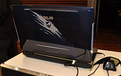 ���������꡼ No.005�Υ���ͥ������ / ASUS��120Hz�ѥͥ���ܡ�3D VisionƱ���Υ����ޡ������Ρ���PC�����ȯɽ��24��ȯ��
