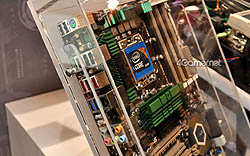 ꡼ No.019 | COMPUTEXϥޡʤ¿о줷ASUS֡ޥܡɤΥȥԥå­ǥå