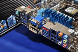 画像ギャラリー No.053のサムネイル画像 / ASUS,次世代R.O.G.マザー「Maximus V」など「Z77」チップセット搭載製品を予告。独自機能の解説も