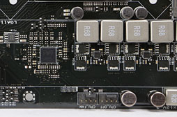 画像ギャラリー No.006のサムネイル画像 / 「Maximus V Formula」フォトレポート。8月登場予定のゲーマー向けマザー,その概要を押さえる