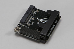 画像ギャラリー No.018のサムネイル画像 / 「Maximus V Formula」フォトレポート。8月登場予定のゲーマー向けマザー,その概要を押さえる