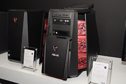 画像ギャラリー No.007のサムネイル画像 / オーバークロック時はワンボタンで筐体を開いて冷却強化するデスクトップPCが目玉。ASUSの「R.O.G.」ゲームPC計4モデルが発表に