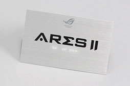 画像ギャラリー No.005のサムネイル画像 / ASUSのデュアルHD 7970 GHz Editionカード「ARES2」を試す。これが「史上最速のコレクターズアイテム」だ!?