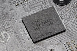 画像ギャラリー No.024のサムネイル画像 / ASUSのデュアルHD 7970 GHz Editionカード「ARES2」を試す。これが「史上最速のコレクターズアイテム」だ!?