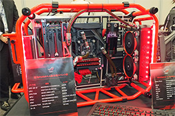 画像ギャラリー No.009のサムネイル画像 / R.O.G.の国内未発売マザーボードが登場。秋葉原UDXで開催のASUS新製品イベントを一足早くチェックしてきた