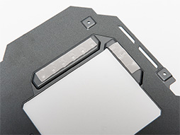 画像ギャラリー No.009のサムネイル画像 / 「MAXIMUS VI FORMULA」フォトレポート。黒い装甲板をまとったゲーマー向けマザーボードの特徴を写真でチェック