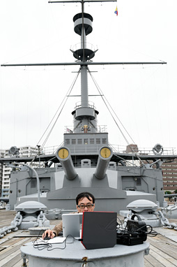 ���������꡼ No.047�Υ���ͥ������ / ��PR�������顪 ASUS�Υǥ����ȥå�PC��ROG GR6�פ���ϻ��޴�������֤������ޤ���Ϥ���δ�