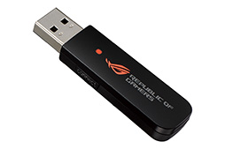 画像ギャラリー No.004のサムネイル画像 / ASUS,PS4でも使えるワイヤレス&ワイヤード両対応ゲーマー向けヘッドセット「ROG Strix Wireless」を発売