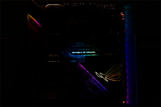 ꡼ No.017 | COMPUTEXGTX 1080ܤΡPCHDRбαվǥץ쥤ʤɡܤʤ¿о줷ASUS ROGץ쥹٥ȥݡ