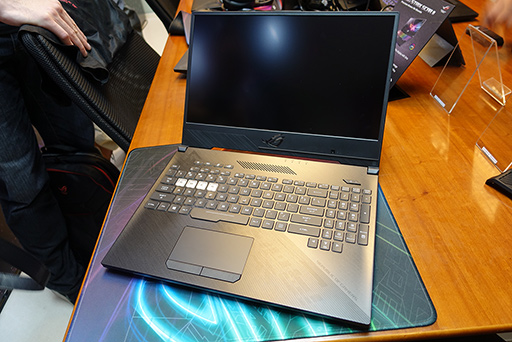 ꡼ No.009Υͥ / COMPUTEXASUS鿷ΡPCо졣FPSޡSCAR IIפMOBAޡHERO IIפ2