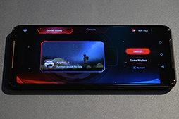 画像ギャラリー No.031のサムネイル画像 / 写真で見るゲーム特化スマートフォン「ROG Phone II」。前モデルの不満点を細かく解消した実用性も見どころだ