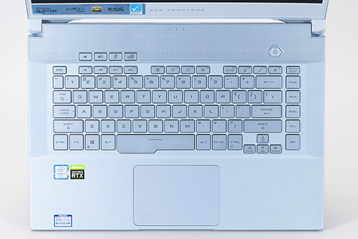 新品SSDで快適✨サクサク動作❣カメラ付きノートパソコン白 薄型 仕事や趣味に♪ 美品✨新品SSDで爆速✨ windows11 ノートパソコン✨オフィス カメラ