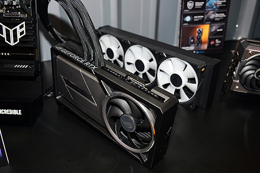 ���������꡼ No.015�Υ���ͥ������ / GeForce RTX 50��ܤΥ����ޡ�����PC�ȥ���ե��å��������ɤ�ASUS�����������⥤�٥�ȤǤ���Ϫ��ͽ�ꤢ��