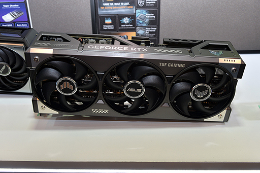 ���������꡼ No.021�Υ���ͥ������ / GeForce RTX 50��ܤΥ����ޡ�����PC�ȥ���ե��å��������ɤ�ASUS�����������⥤�٥�ȤǤ���Ϫ��ͽ�ꤢ��