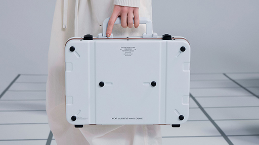 画像ギャラリー No.008のサムネイル画像 / コジマプロダクションとASUSのコラボ2-in-1 PCや周辺機器の予約受付がスタート