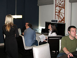 ������#005�Υ���ͥ���/��GDC 2009��19�Ϥɤ��Ǥ�ۤäĤ��⤱�빬����EA���ץ饤�١��ȥ���ե���󥹤ǡ�The Sims 3�פ�ץ쥤���֥�Ÿ��