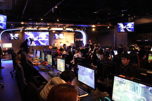 ���������꡼ No.002�Υ���ͥ������ / ��TERA�פο��ץ��ǥ塼����ע�Ļ᤬�����������ʥࡼ�󥰥쥤�С���Ϣ���4Gamer�Խ�������ˬ��