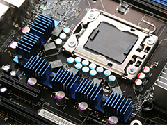 画像ギャラリー No.010のサムネイル画像 / Intel,「Core i7」対応のハイエンドX58マザーボード「Smackover」を公開