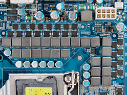 画像ギャラリー No.006のサムネイル画像 / GIGABYTEのP55マザー最高峰「GA-P55-UD6」,そのポイントをチェックする