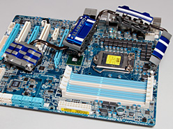 画像ギャラリー No.009のサムネイル画像 / GIGABYTEのP55マザー最高峰「GA-P55-UD6」,そのポイントをチェックする