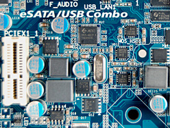 画像ギャラリー No.010のサムネイル画像 / GIGABYTEのP55マザー最高峰「GA-P55-UD6」,そのポイントをチェックする