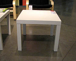 画像集#006のサムネイル/EA,「ザ・シムズ2 IKEAホームパック」のイベントを本物のIKEAショップで開催