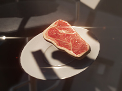 リビングから月面基地まで。ステーキそのものを操作し，自らをミディアムレアに焼きあげろ！ 物理演算ベースの3Dプラットフォーマー「Steak Simulator: Medium Rare」，体験版配信開始