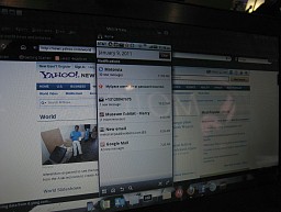 画像ギャラリー No.026のサムネイル画像 / ドックにつなぐとPCのように使える新コンセプトスマートフォン「ATRIX 4G」は,スーパーケータイ台風の目となるか