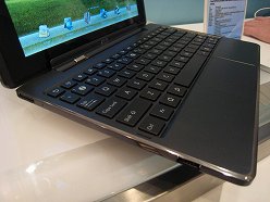 画像ギャラリー No.008のサムネイル画像 / Windows 7搭載型やAndroid搭載型が揃ったASUSのタブレット端末に実際に触ってみた