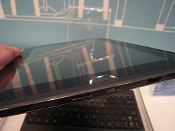 画像ギャラリー No.011のサムネイル画像 / Windows 7搭載型やAndroid搭載型が揃ったASUSのタブレット端末に実際に触ってみた