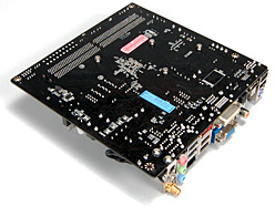 画像ギャラリー No.011のサムネイル画像 / ZOTAC製mini-ITXマザー「IONITX」レビュー掲載。IONプラットフォームの実力をムービーでチェックする