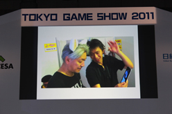 画像集#036のサムネイル/［TGS 2011］新作タイトル情報も続々飛び出した「iLOVE iPhone in Tokyo Game Show」が意外と見逃せない内容