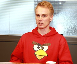 ꡼ No.003Υͥ / ήԤäƤ뤫⤷ʤAngry BirdsסFacebookǤAngry Birds SpaceפˤĤRovio EntertainmentˤʹƤߤ